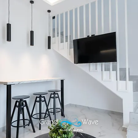 Grand Wave Luxury Apartment
