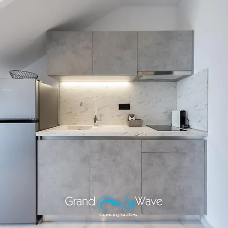 Grand Wave Luxury *