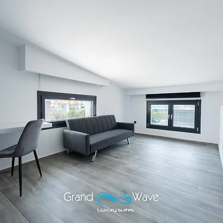 Grand Wave Luxury Lejlighed