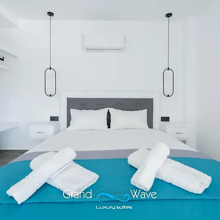 Grand Wave Luxury Lejlighed