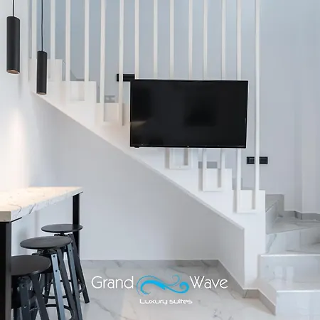 Grand Wave Luxury *