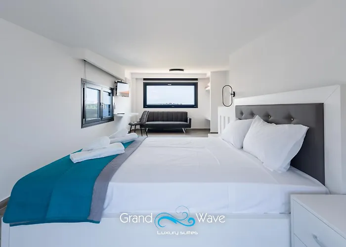 Grand Wave Luxury * Flogita