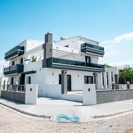 Grand Wave Luxury Apartamento