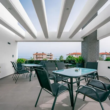 Grand Wave Luxury Φλογητά