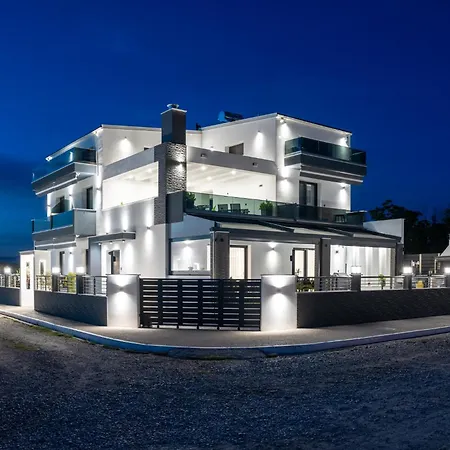 Grand Wave Luxury Φλογητά