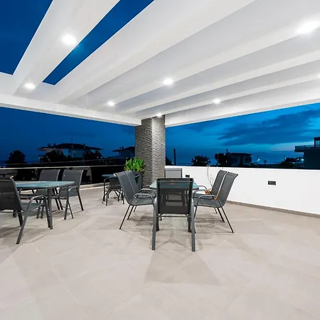 Grand Wave Luxury * Φλογητά