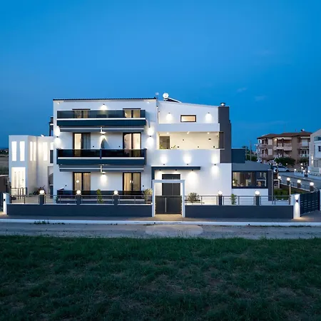 Grand Wave Luxury Φλογητά