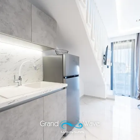Grand Wave Luxury Φλογητά