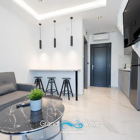 Grand Wave Luxury * Φλογητά