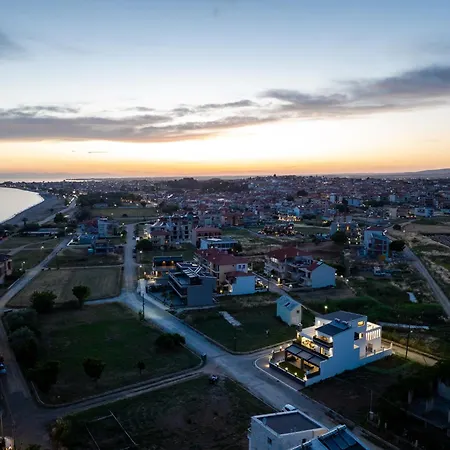 Grand Wave Luxury Flogita