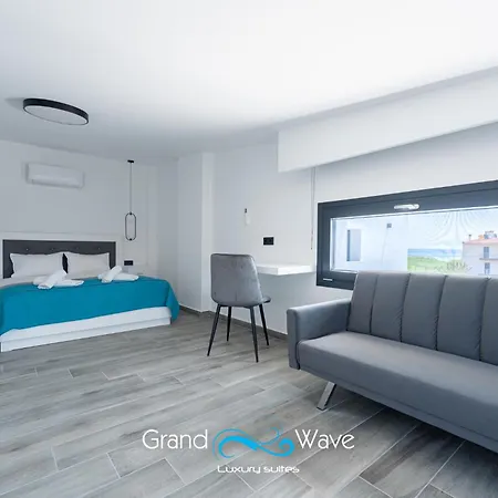 Grand Wave Luxury *