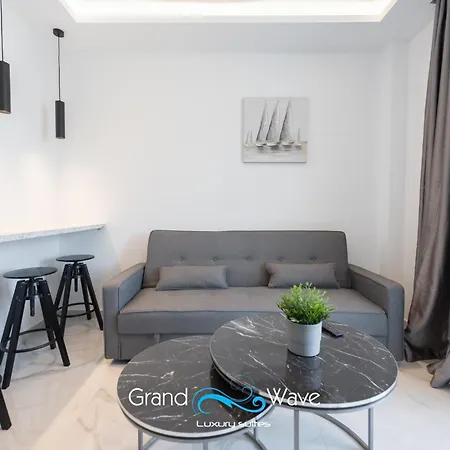 Διαμέρισμα Grand Wave Luxury Φλογητά