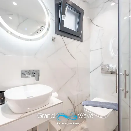 Grand Wave Luxury