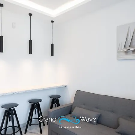 Διαμέρισμα Grand Wave Luxury *
