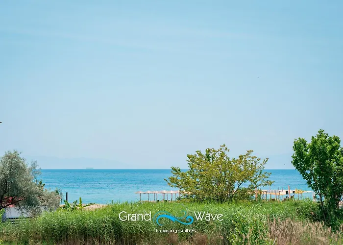 Grand Wave Luxury * Flogita