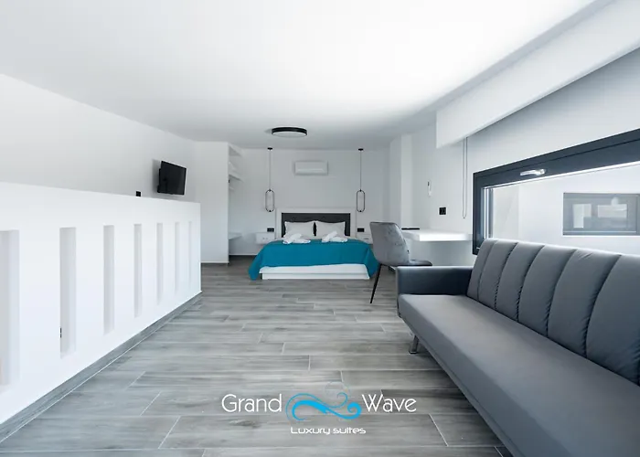Grand Wave Luxury